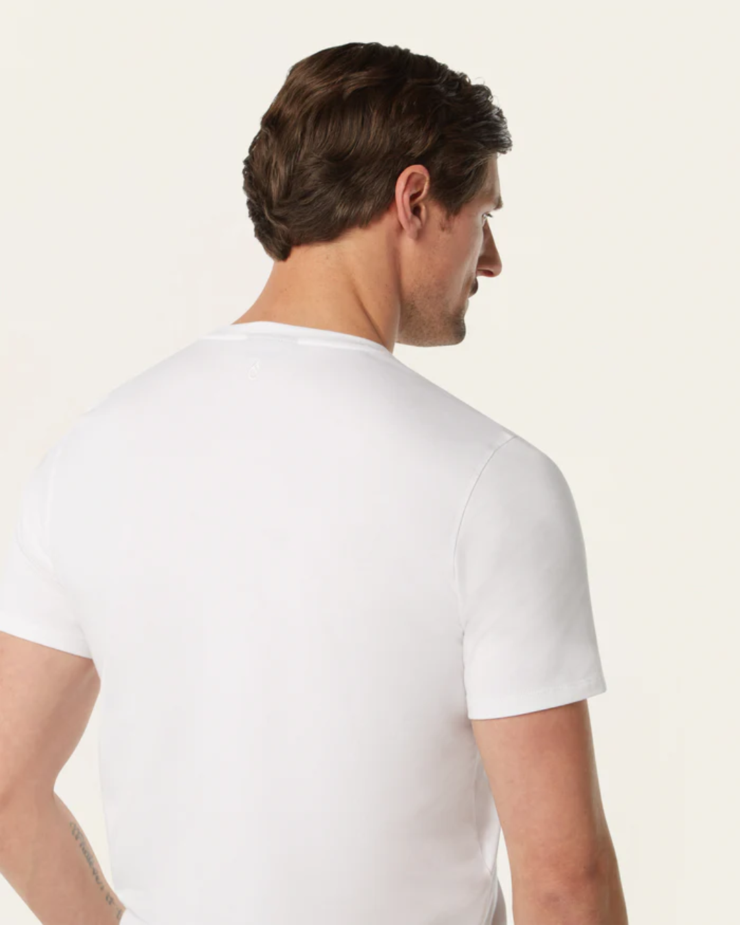 White t-shirt